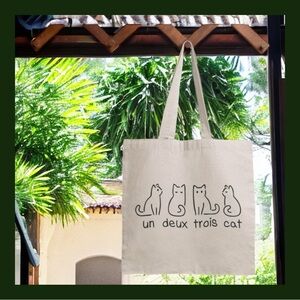 Count to “Quatre” in French— Canvas Tote 15.75” x13.4” approx (NEW IN PACKAGE)